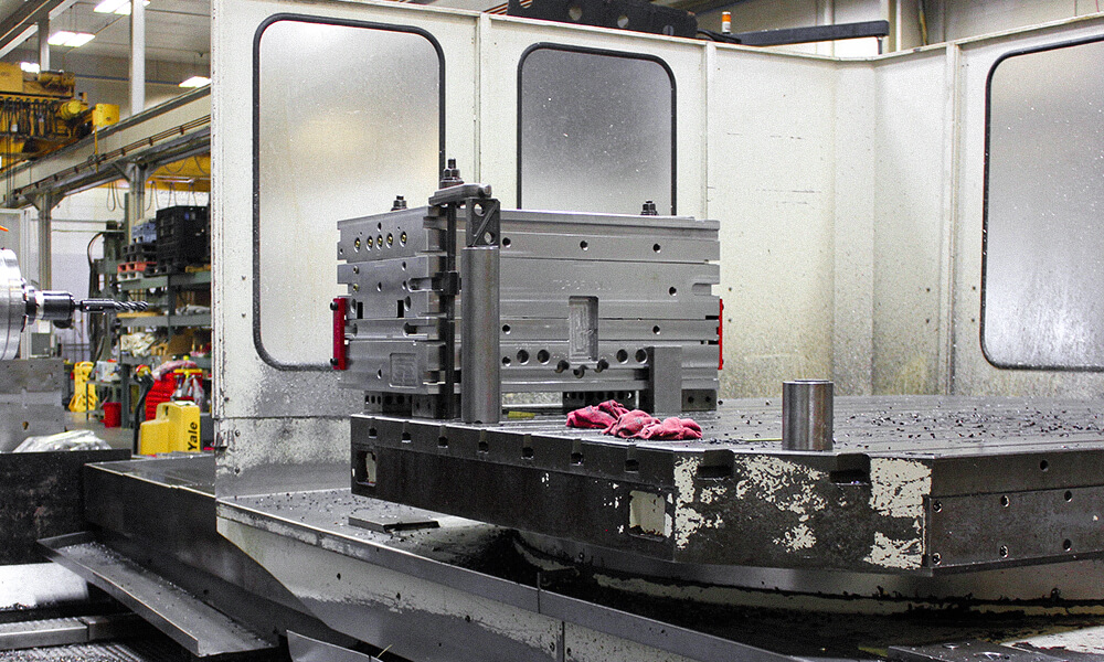 CDM makes custom mold tooling for plastic & metal custom mold tooling for plastic & metal